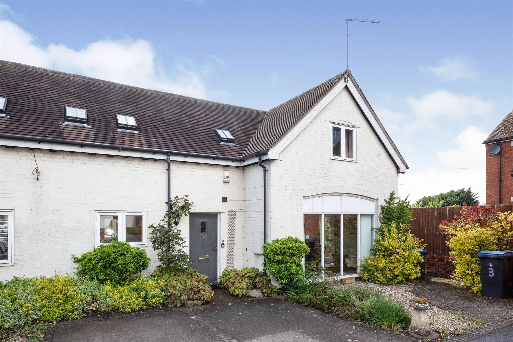 2 bed property for sale in Talbot Court, Wellesbourne, Warwick CV35