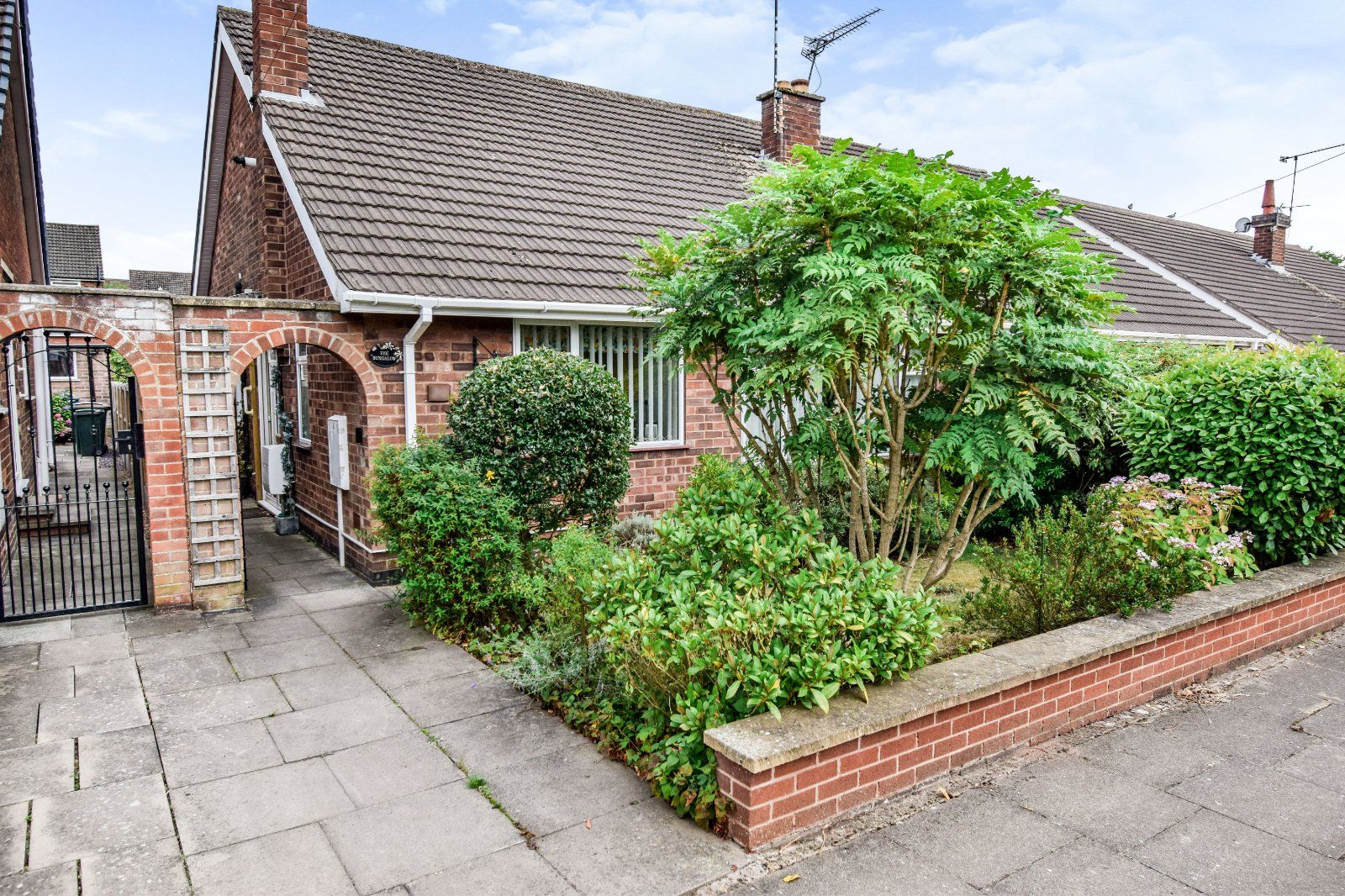 2 bed bungalow for sale in Postbridge Road, Styvechale, Coventry, 5Ah