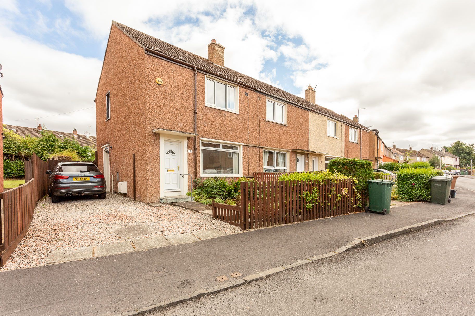 3 bed end terrace house for sale in Gilmerton Dykes Avenue, Edinburgh