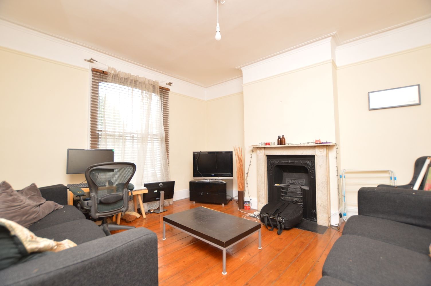 3 bed terraced house to rent in Commercial Way, London SE15 Zoopla