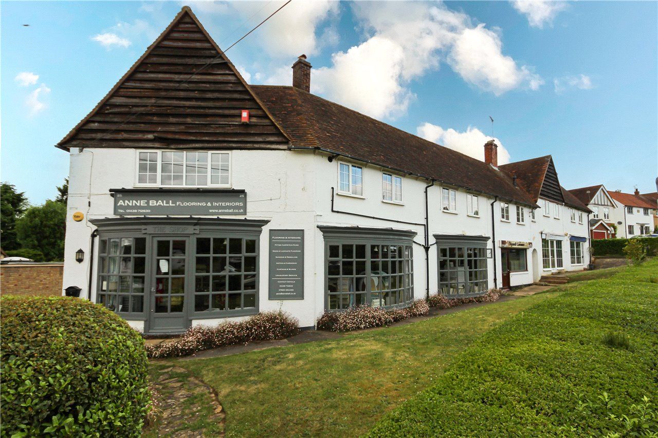 2 bed for sale in Station Road, Digswell, Welwyn