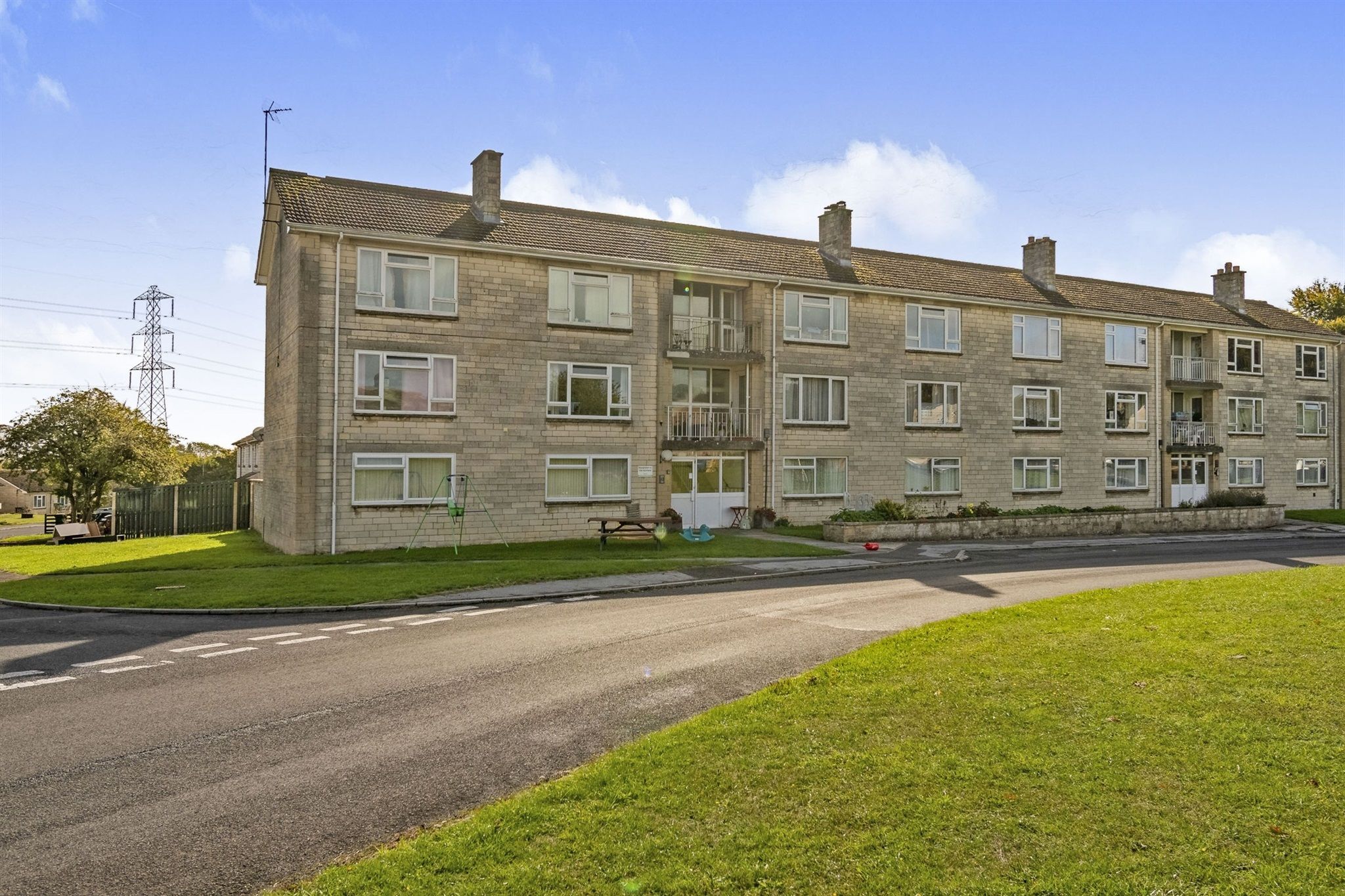 2 bed flat for sale in Leylands Road, Corsham SN13 Zoopla