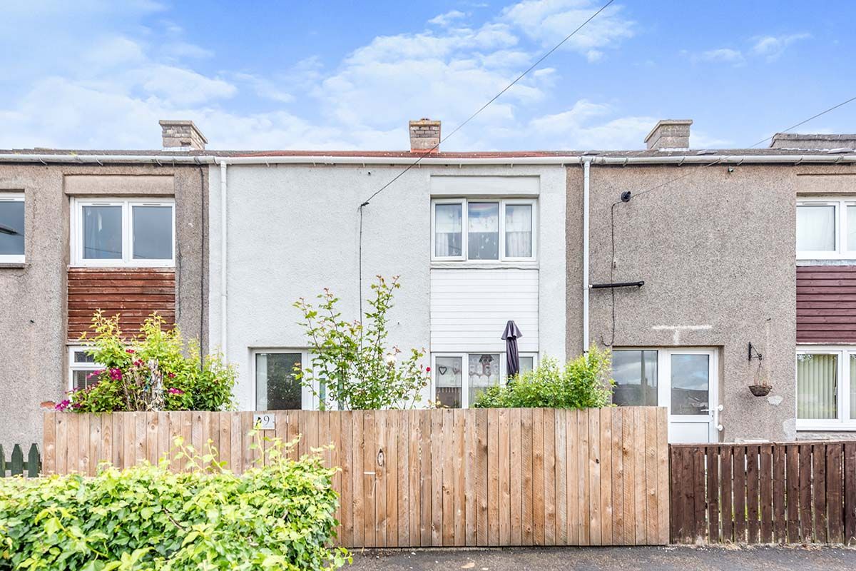 2 bed terraced house for sale in Henderson Street, Kingseat