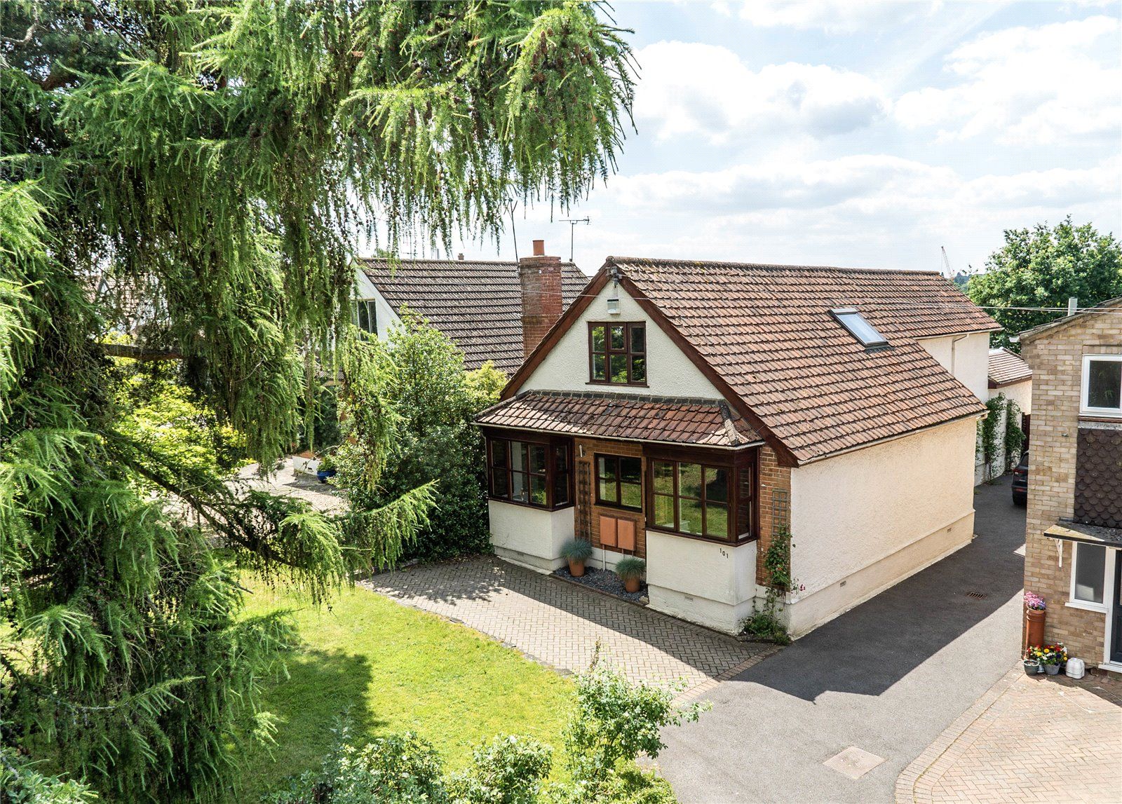 4 bed detached house for sale in Stansted Road, Stortford