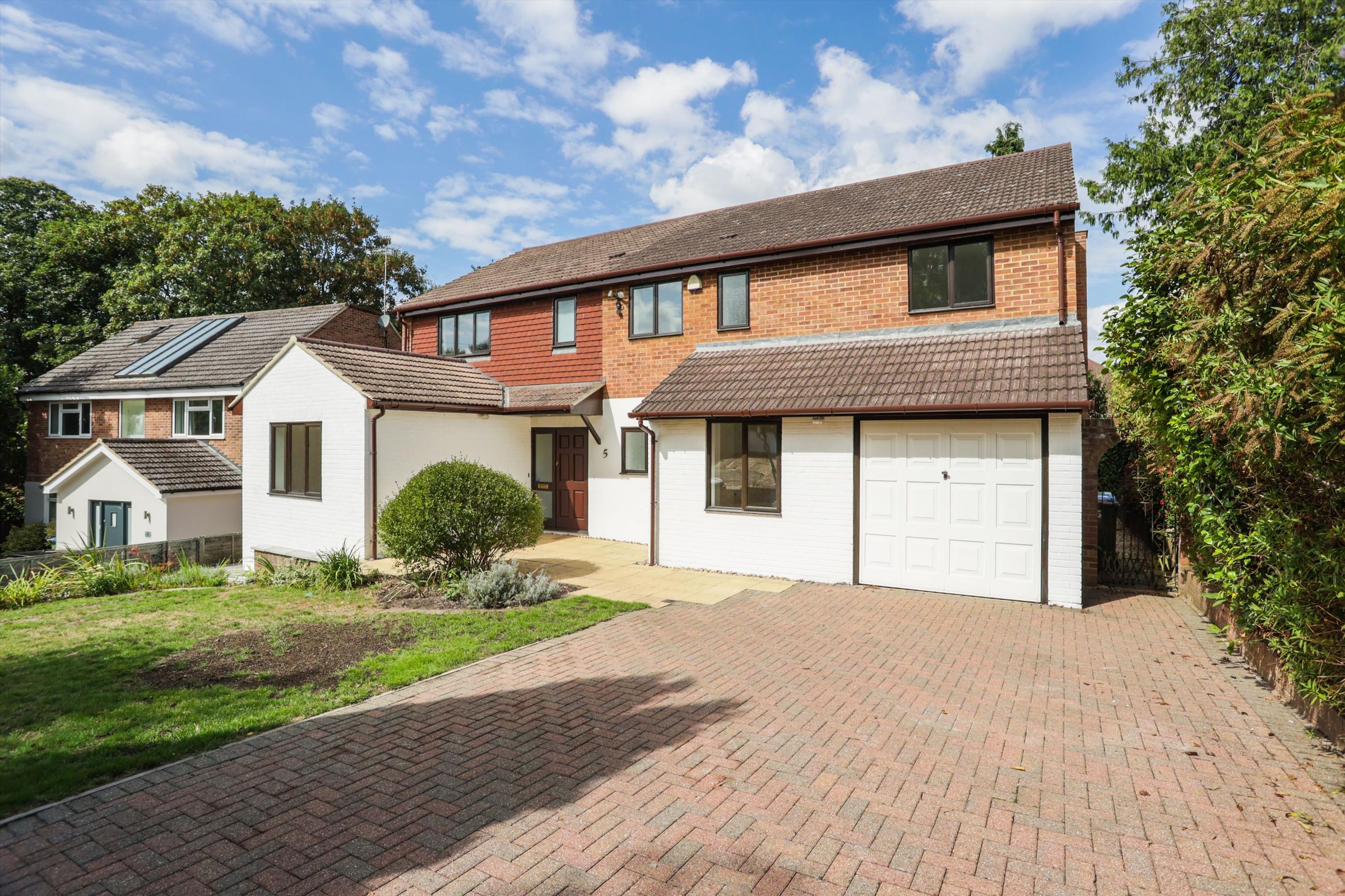 6 bed detached house for sale in Cranmer Close, Weybridge, Surrey KT13