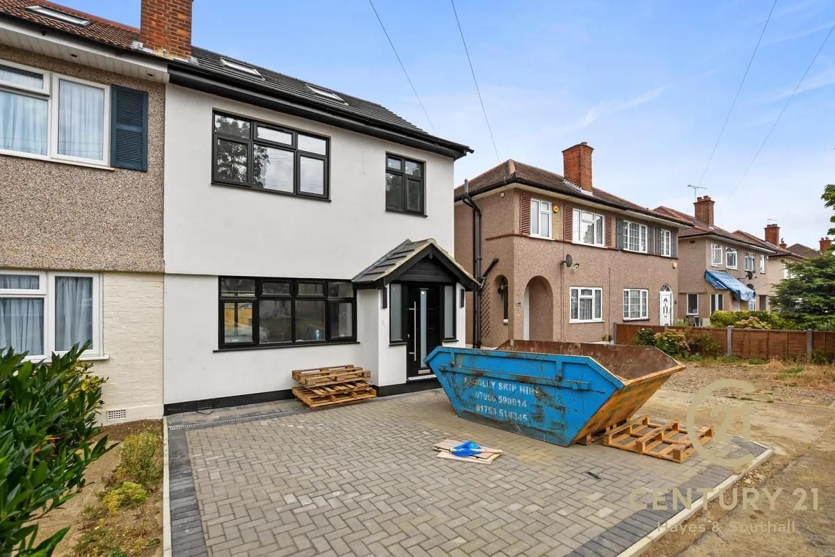 4 bed semidetached house for sale in Hurstfield Crescent, Hayes UB4