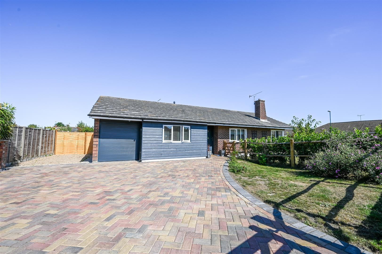 3 bed detached bungalow for sale in Van Dyck Place, North Bersted