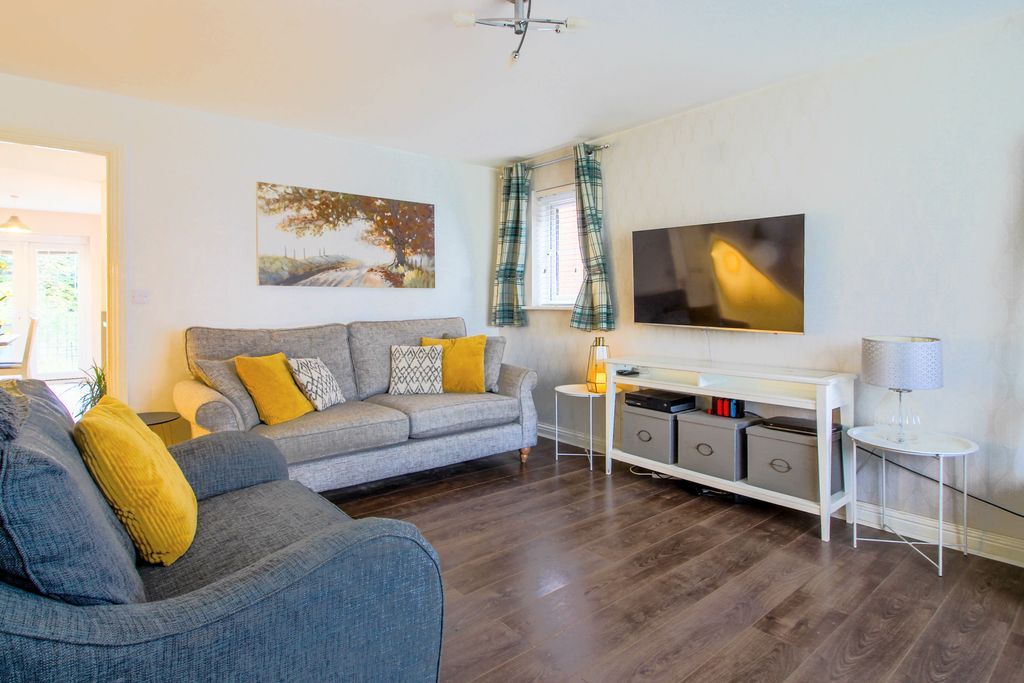 3 bed semidetached house for sale in North Brook Close, Greetham