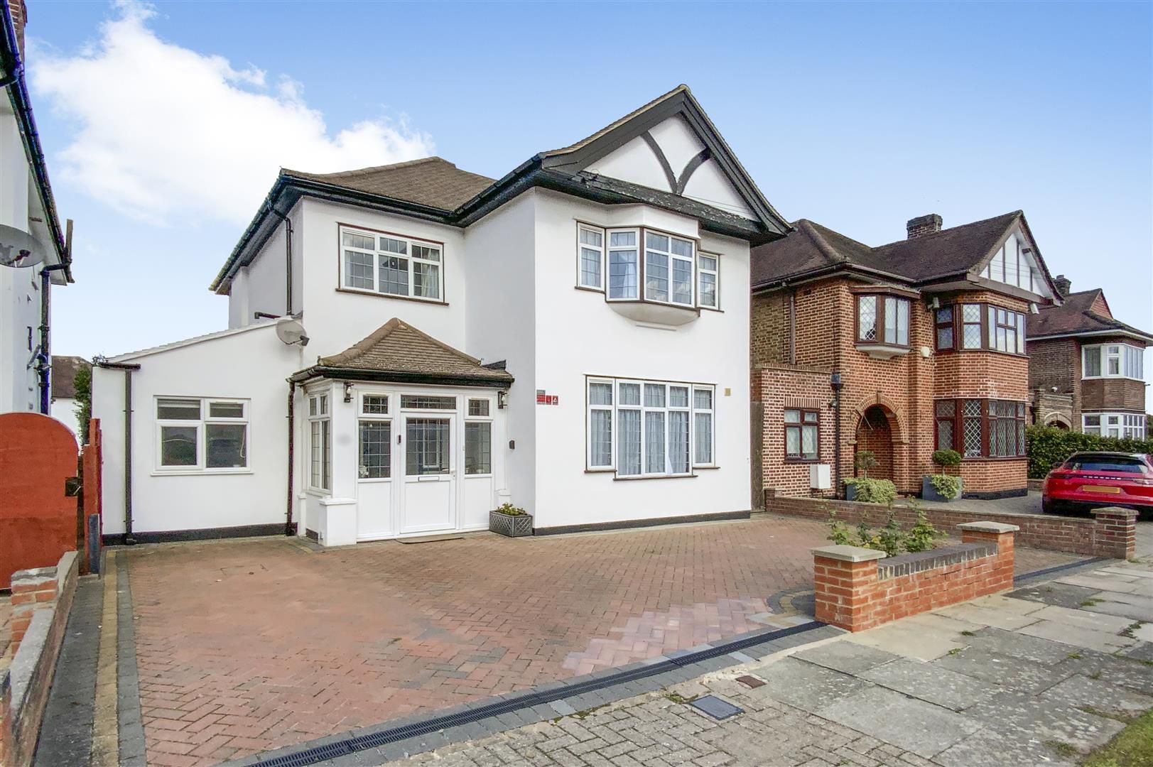 4 bed detached house to rent in Amery Road, HarrowOnTheHill, Harrow