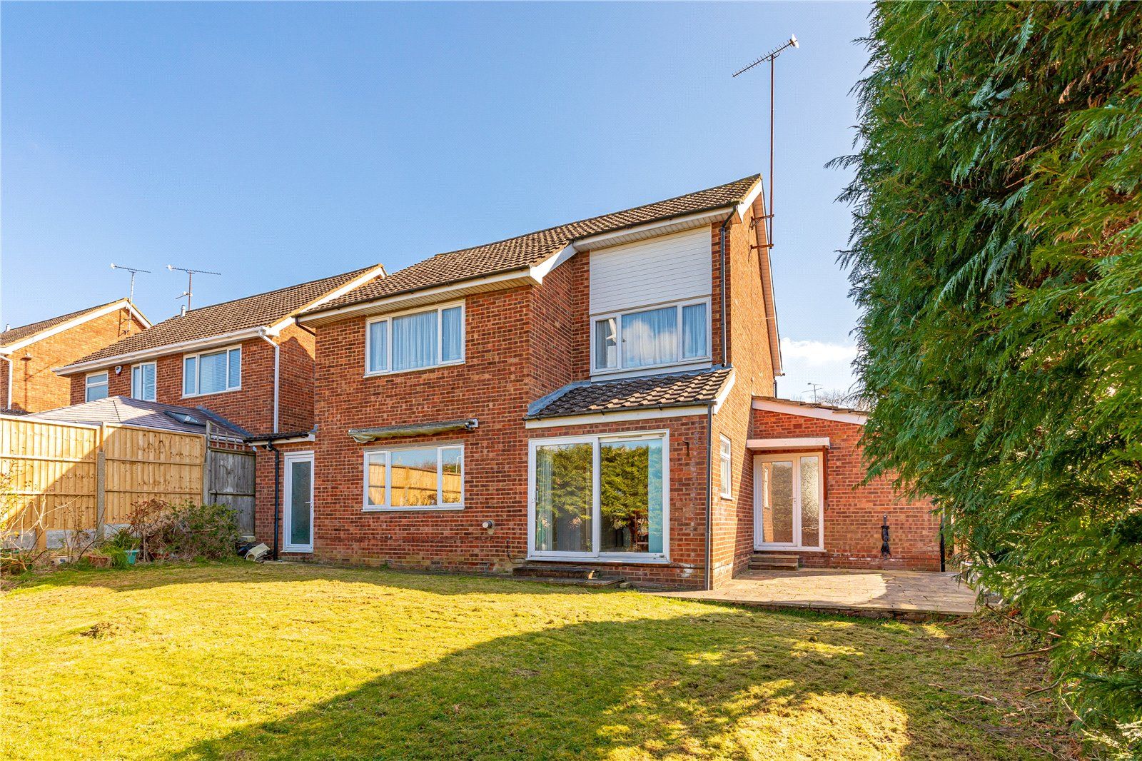 5 bed detached house for sale in Oldhill, Dunstable, Bedfordshire LU6