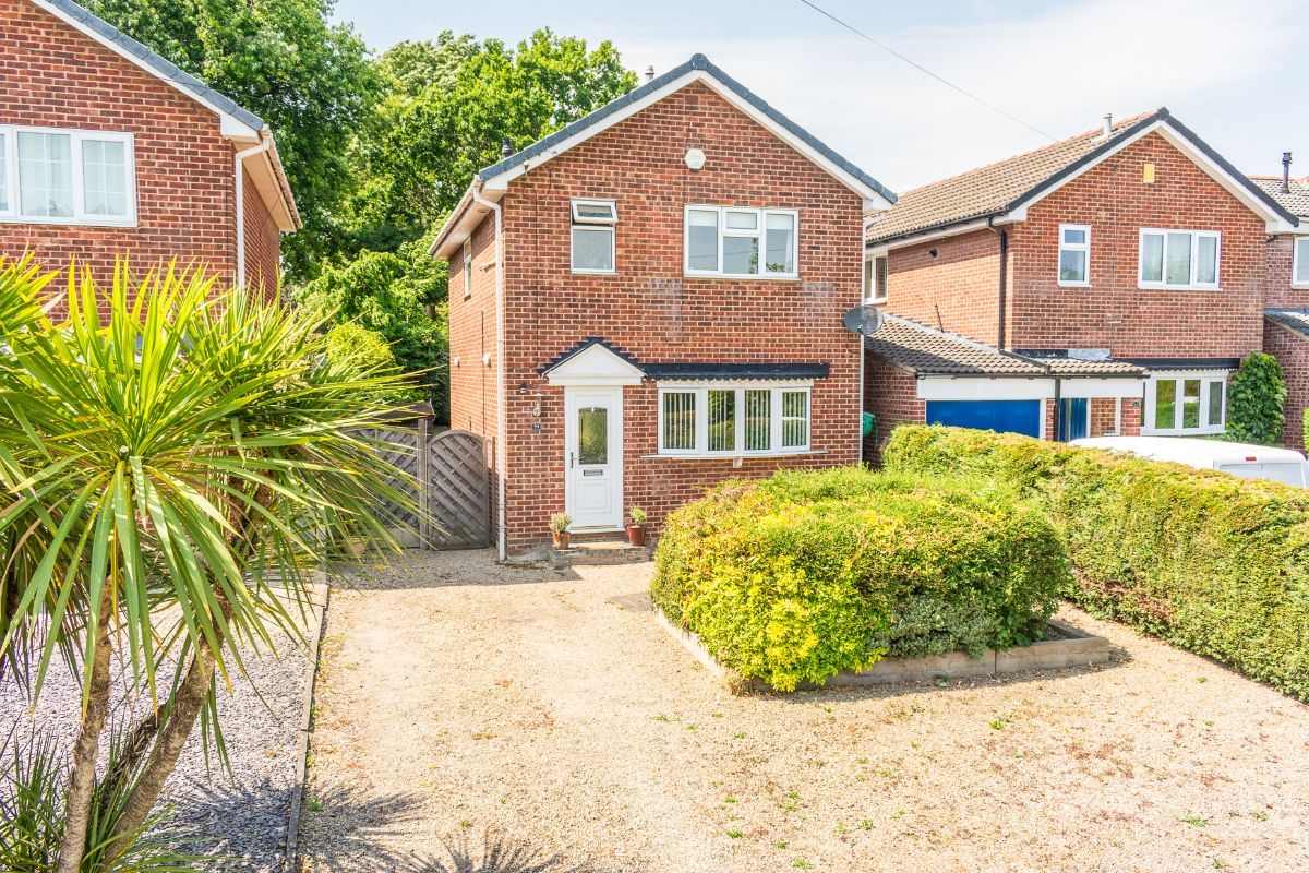 3 bed detached house for sale in Whitley Spring Crescent, Ossett WF5