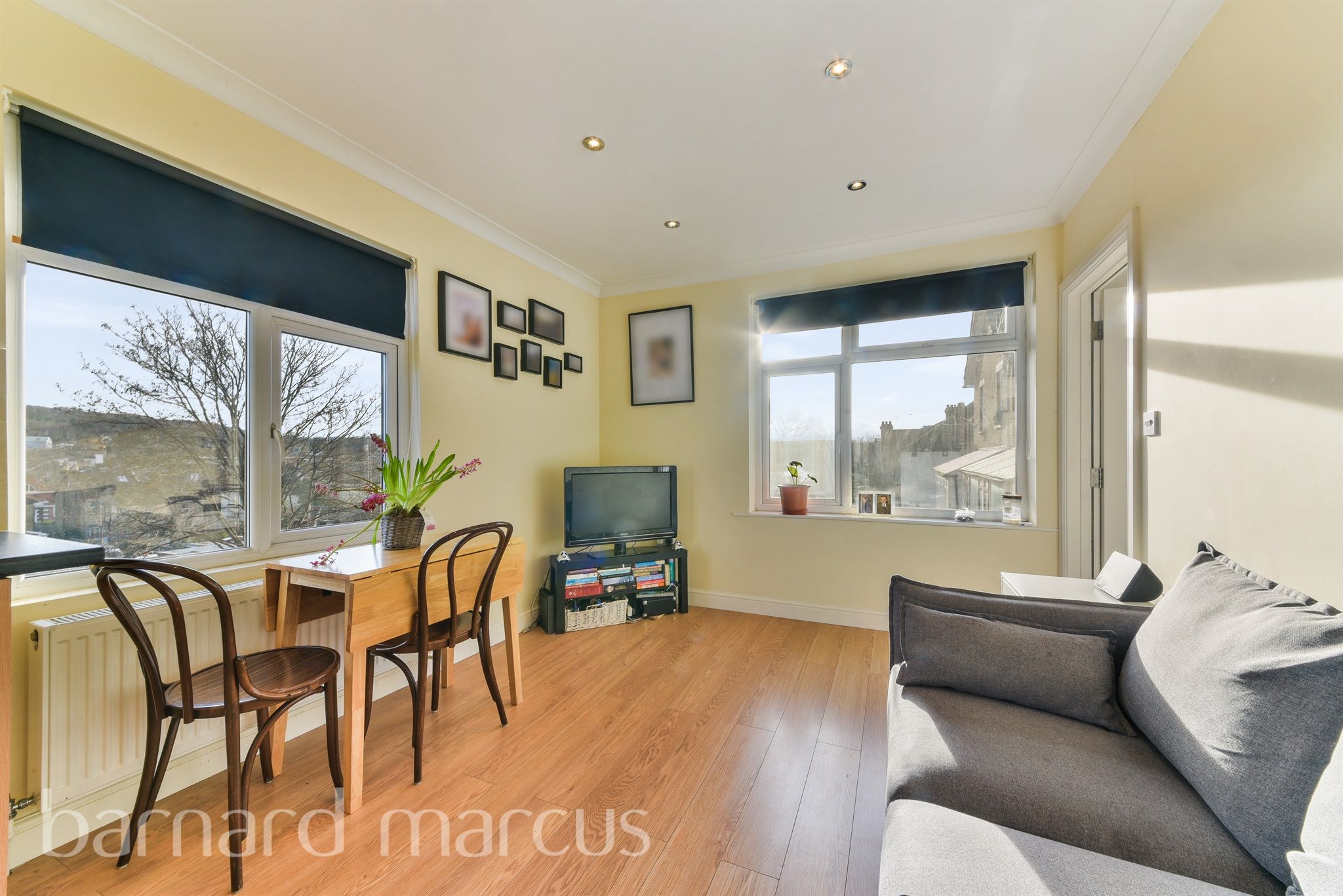 2 bed flat for sale in Avondale Road, South Croydon CR2 Zoopla