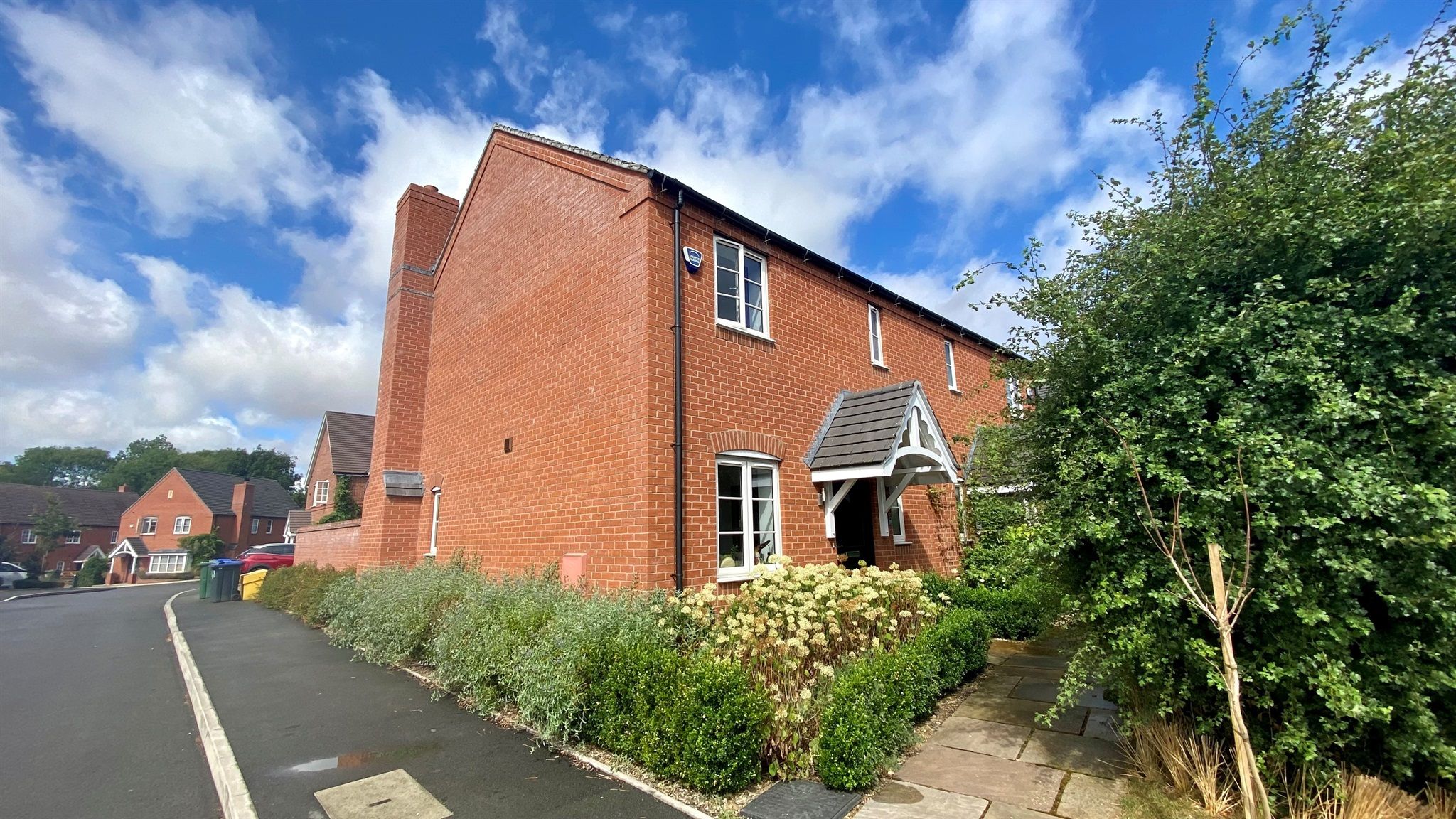 2 bed semidetached house for sale in Victor Close, Gaydon, Warwick