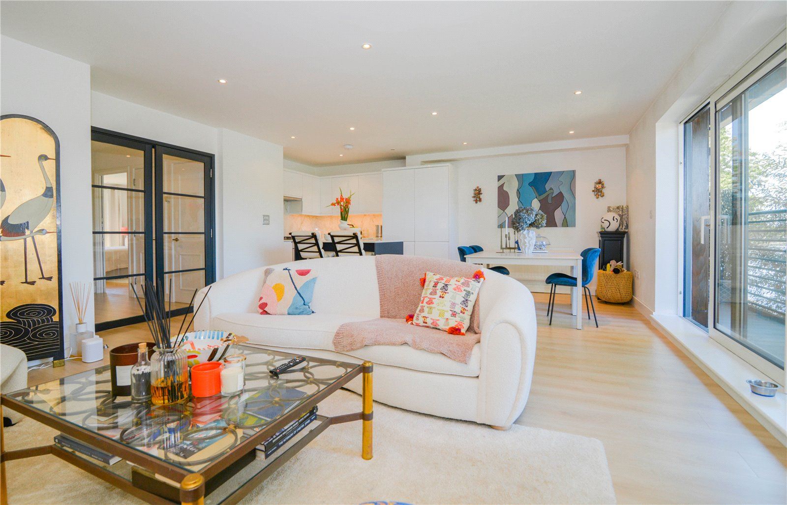 2 bed flat to rent in Mortlake High Street, London SW14 Zoopla