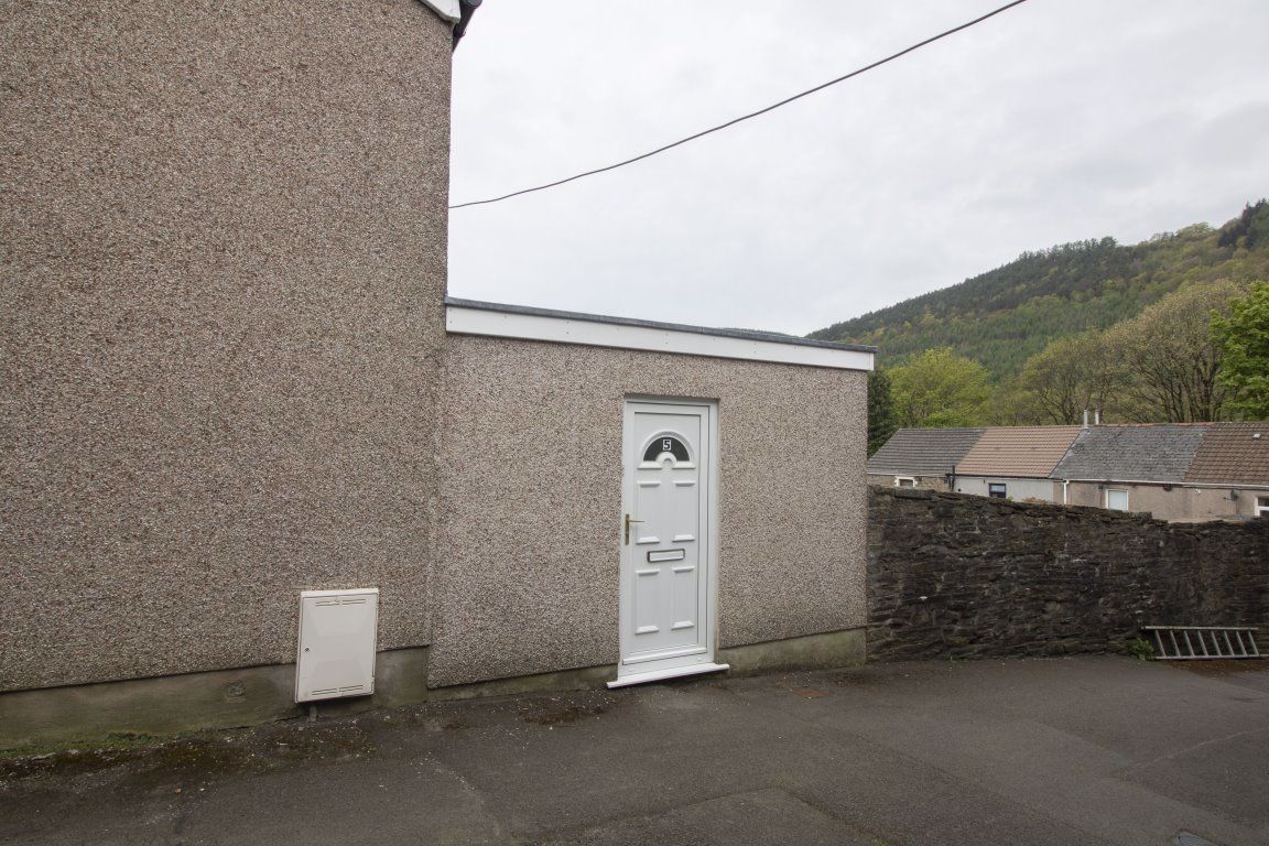 2 bed property to rent in Vine Street, Abercarn, Newport NP11 Zoopla