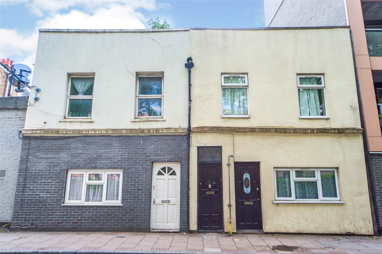 2 bed flat for sale in Albert Road, North Woolwich, London, England E16