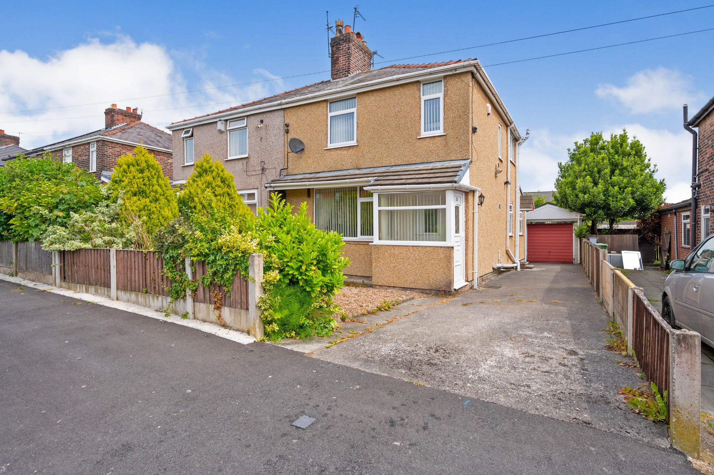 3 bed semidetached house for sale in Scott Avenue, Sutton Manor, St