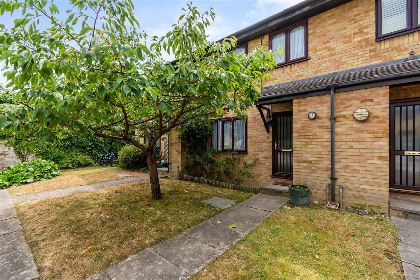 2 bed terraced house for sale in Wilfred Owen Close, London SW19 Zoopla