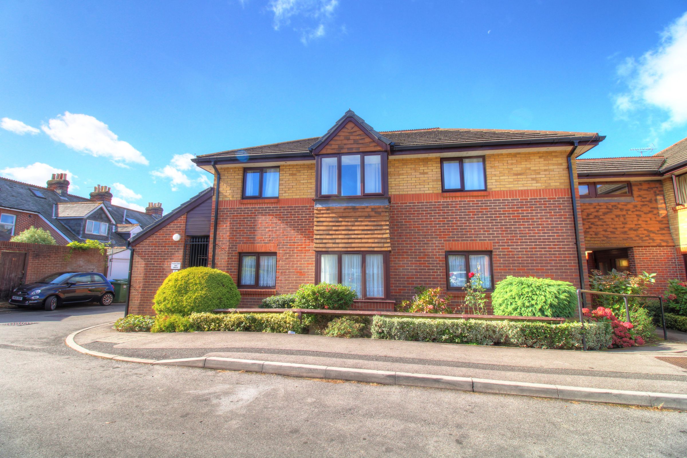1 bed detached house for sale in Sherwood Close, Southampton SO16 Zoopla