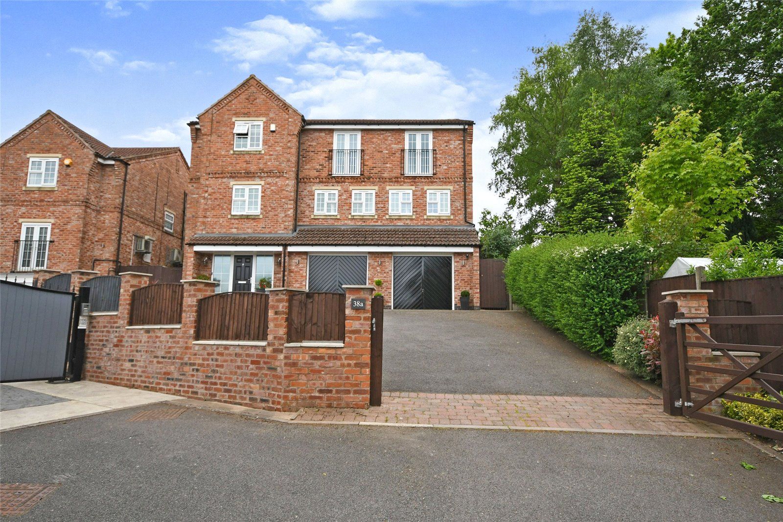 5 bed detached house for sale in Church Drive, Ravenshead, Nottingham