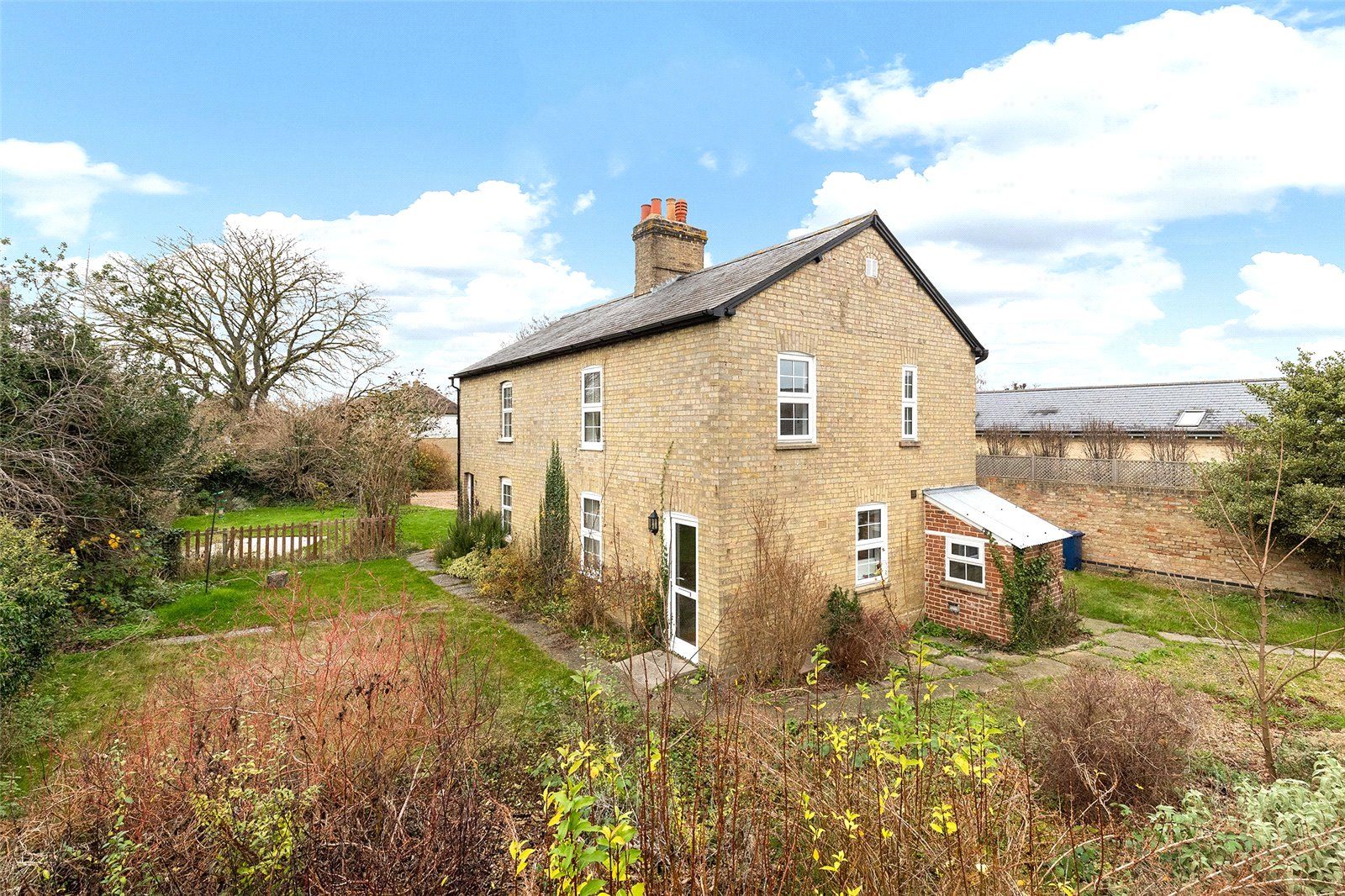 3 bed semidetached house for sale in New Road, Melbourn, Royston SG8