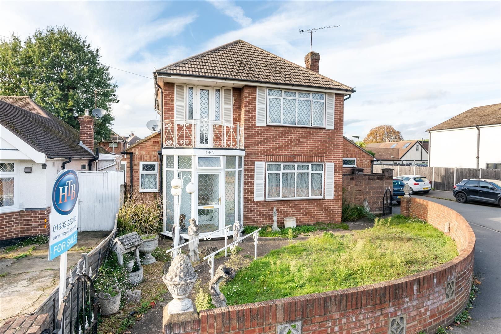 3 bed detached house for sale in Rydens Road, WaltonOnThames KT12