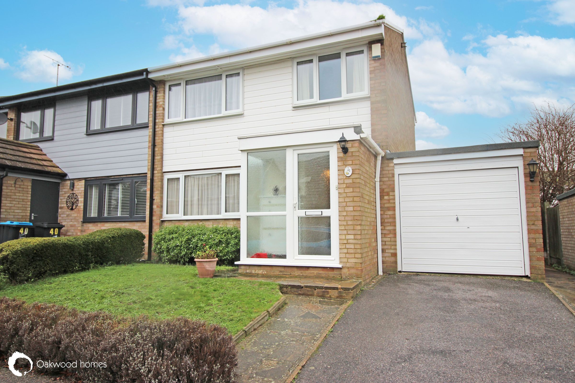 3 bed semidetached house for sale in Staplehurst Gardens, Cliftonville