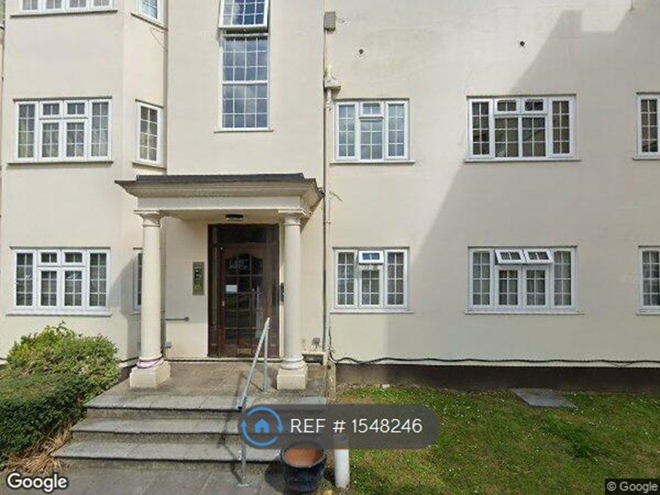 2 bed flat to rent in Etchingham Court, London N3 Zoopla