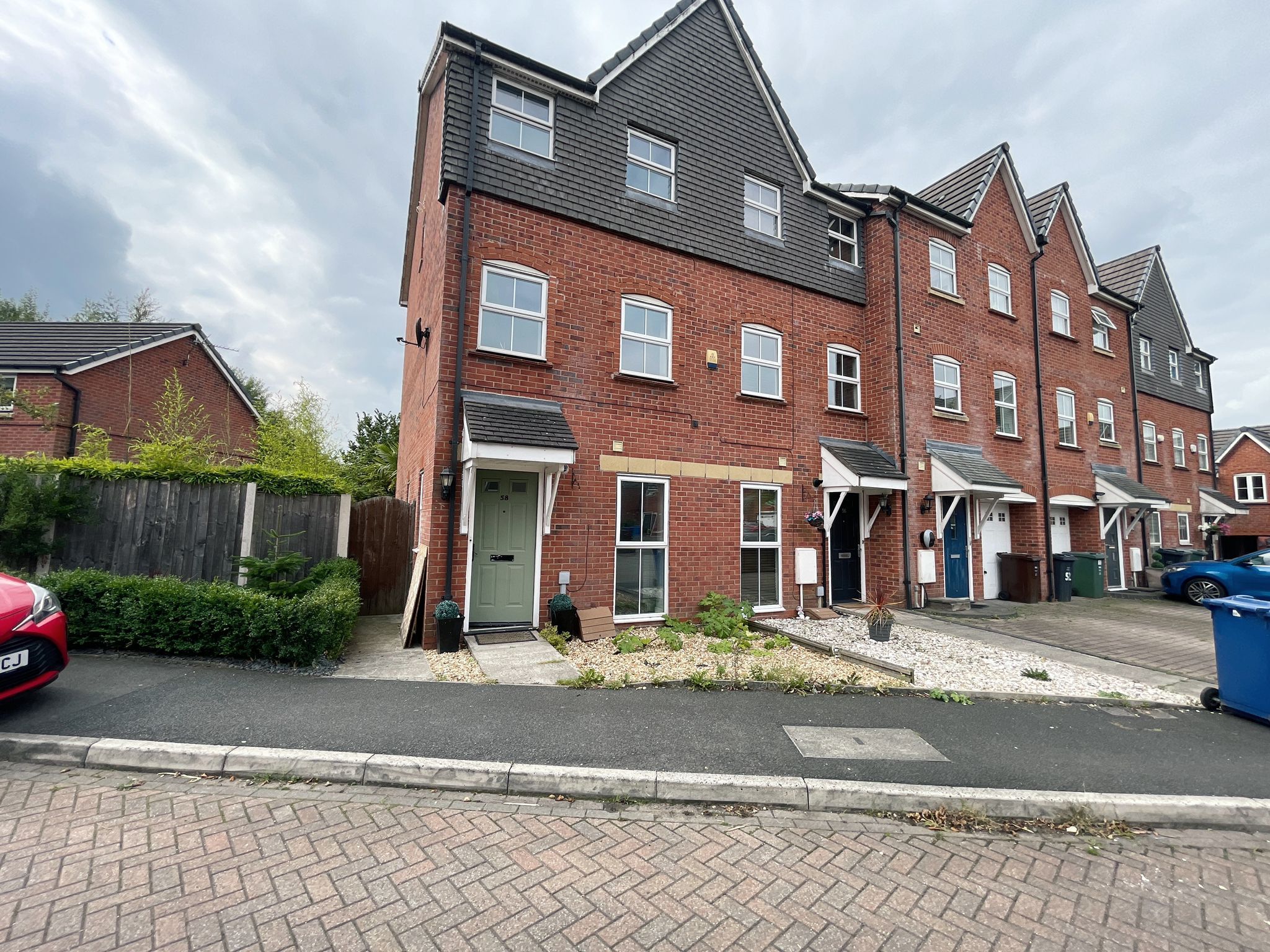 3 bed town house to rent in New Bridge Gardens, Bury BL9 Zoopla