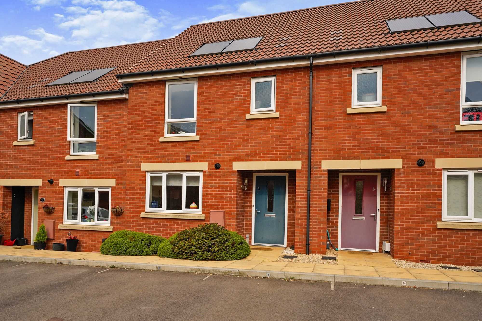 3 bed terraced house for sale in Pastures Avenue, Cleeve