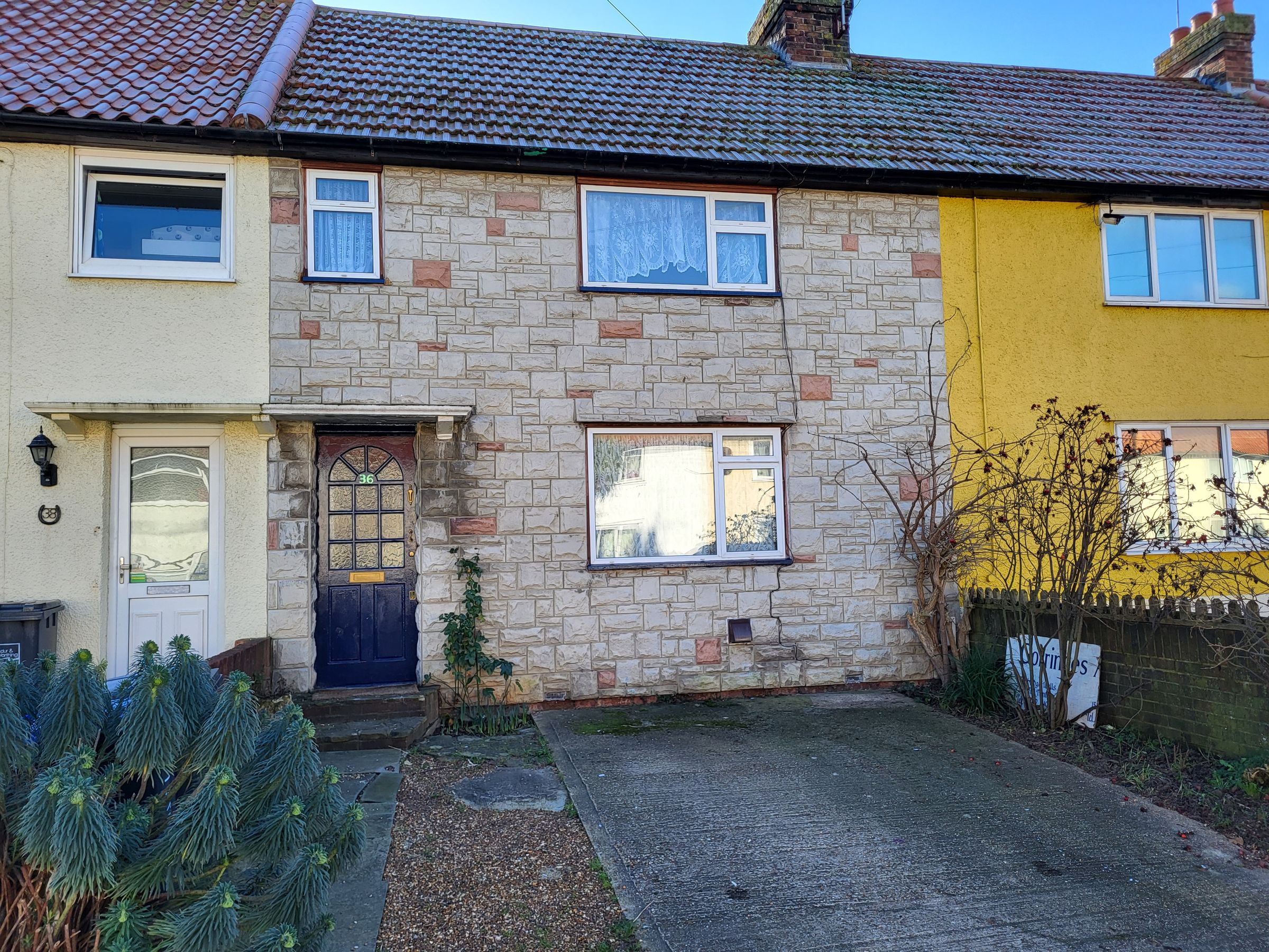 2 bed terraced house for sale in Chester Avenue, Worthing BN11 Zoopla