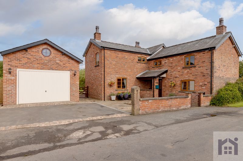 4 bed detached house for sale in Moss Lane, Bretherton PR26 Zoopla