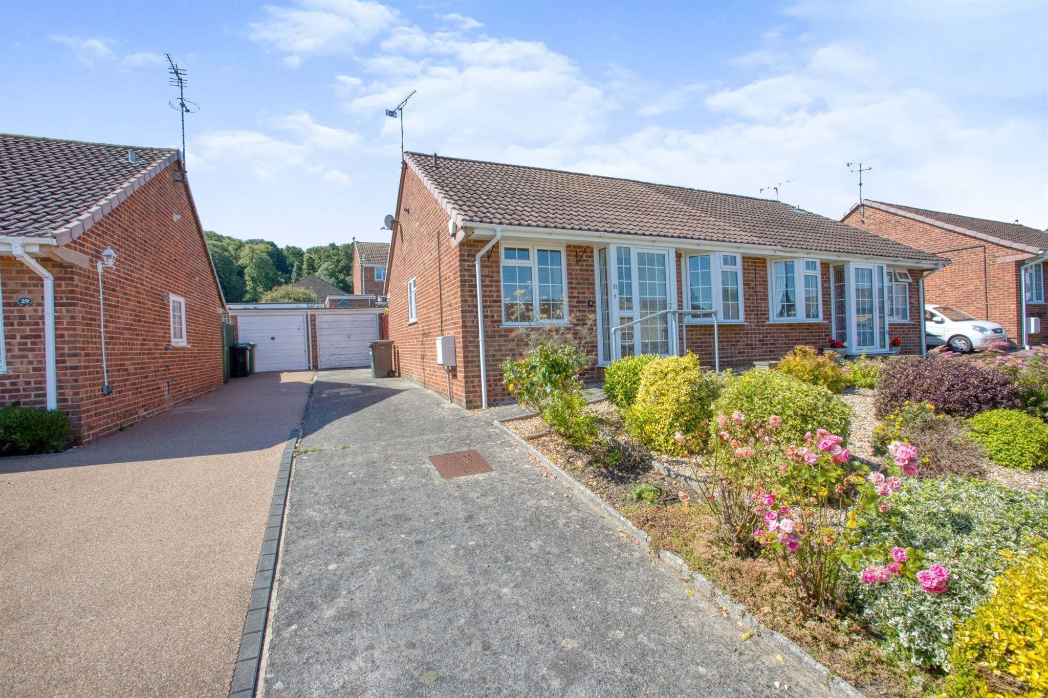 2 bed semidetached bungalow for sale in Lime Tree Avenue, Yeovil BA20