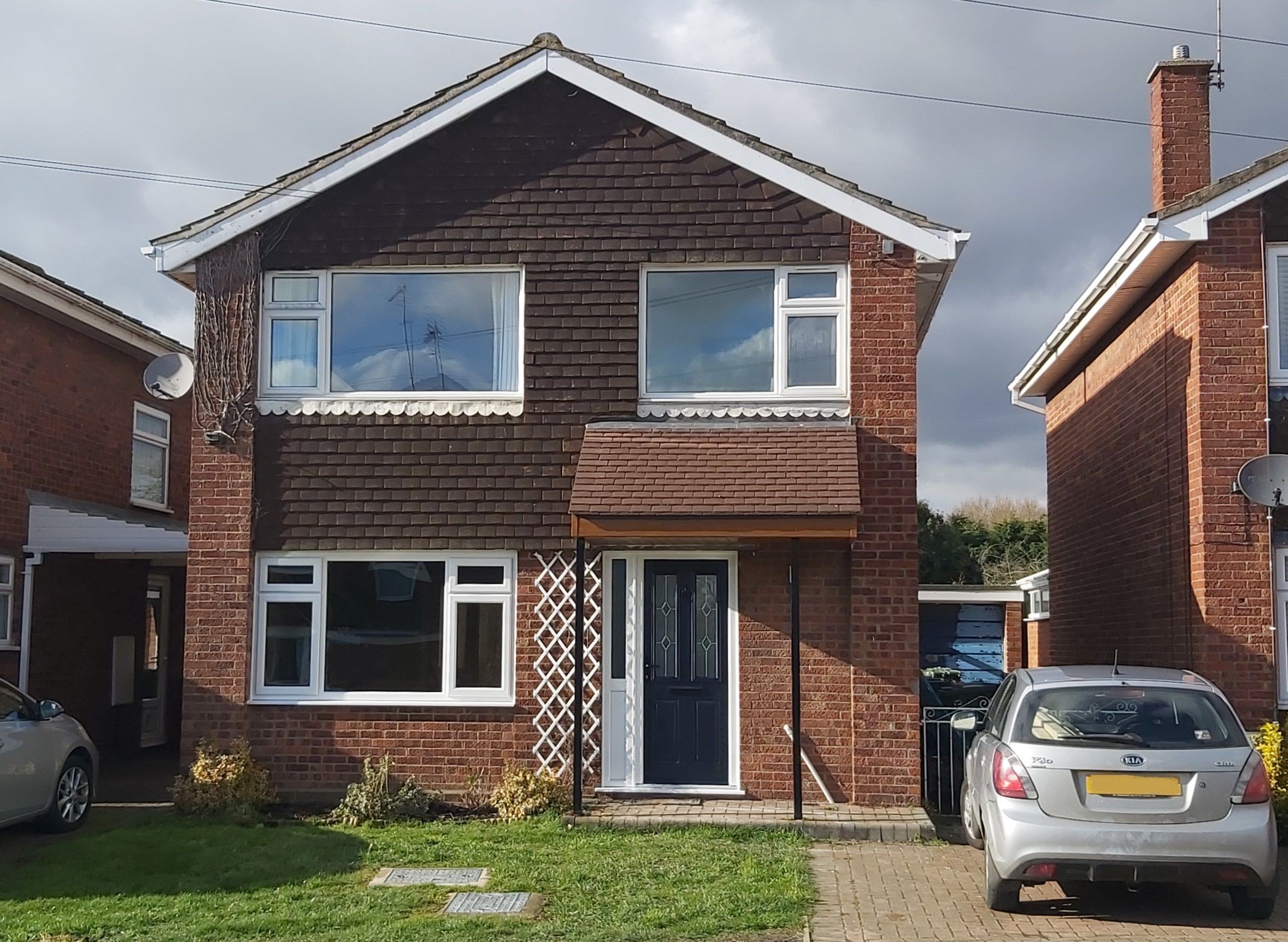 3 bed detached house to rent in Rockingham Road, Sawtry, Huntingdon