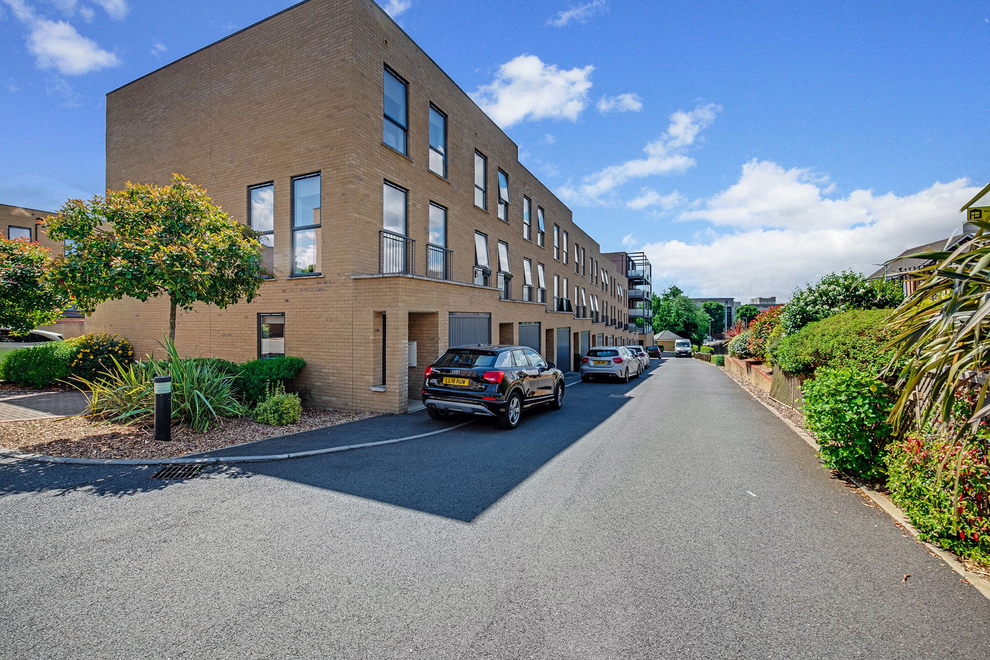 4 bed town house for sale in Horizon Place, Borehamwood WD6 Zoopla