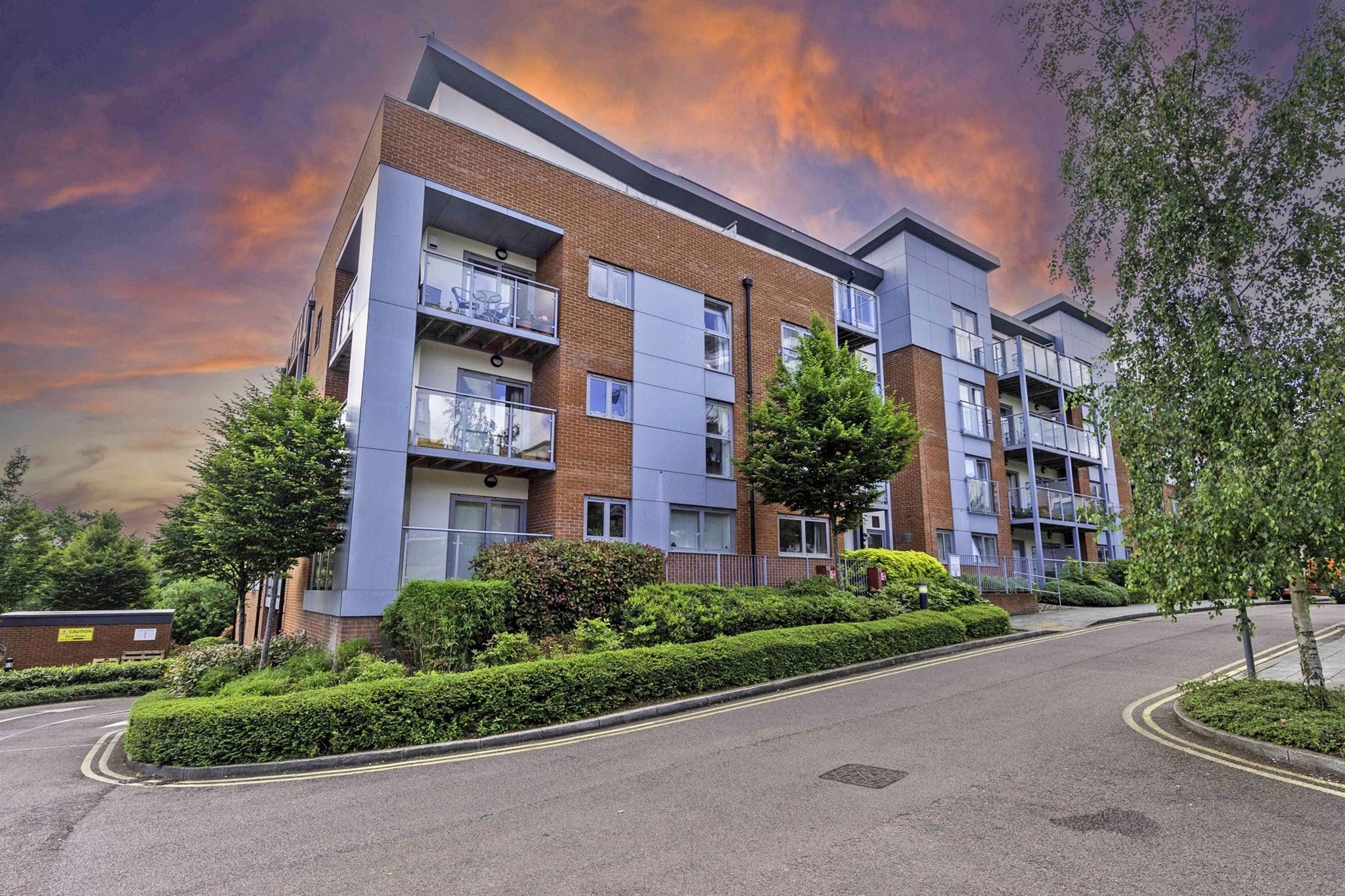 2 bed flat for sale in Charrington Place, St.Albans AL1 Zoopla