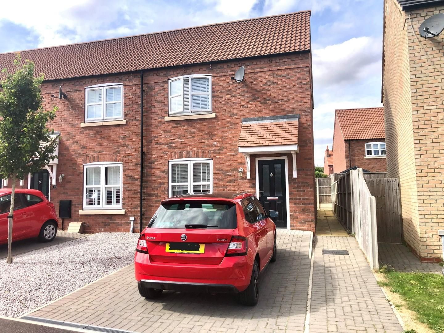 2 bed property for sale in Calder Avenue, Gainsborough DN21 Zoopla