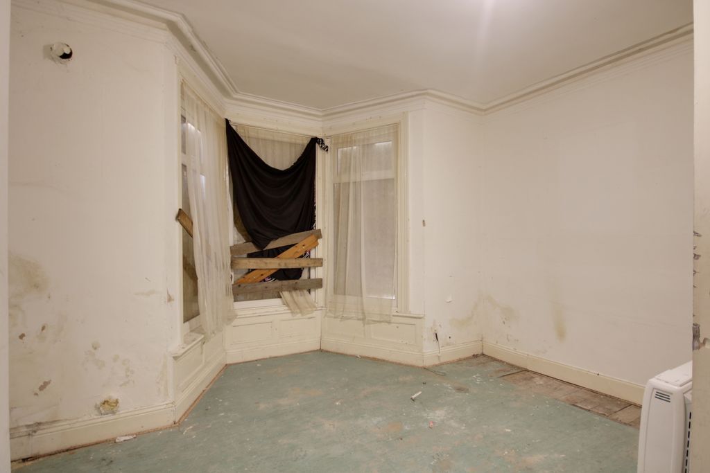 5 bed block of flats for sale in Shaftesbury Street, StocktonOnTees