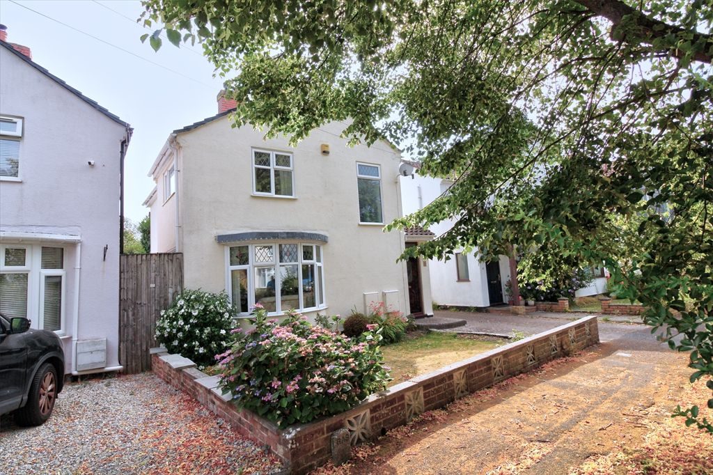 3 bed detached house for sale in Freemantle Close, Southampton SO19