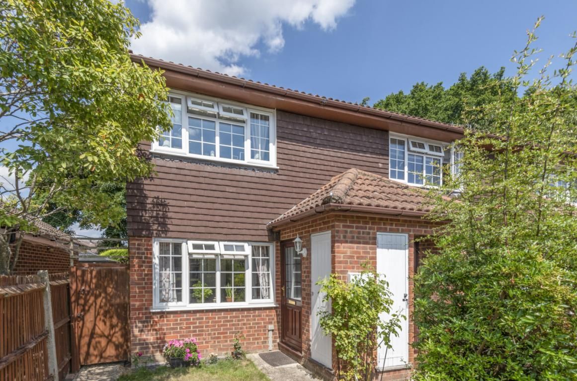 1 bed for sale in Mytchett, Camberley GU16 Zoopla
