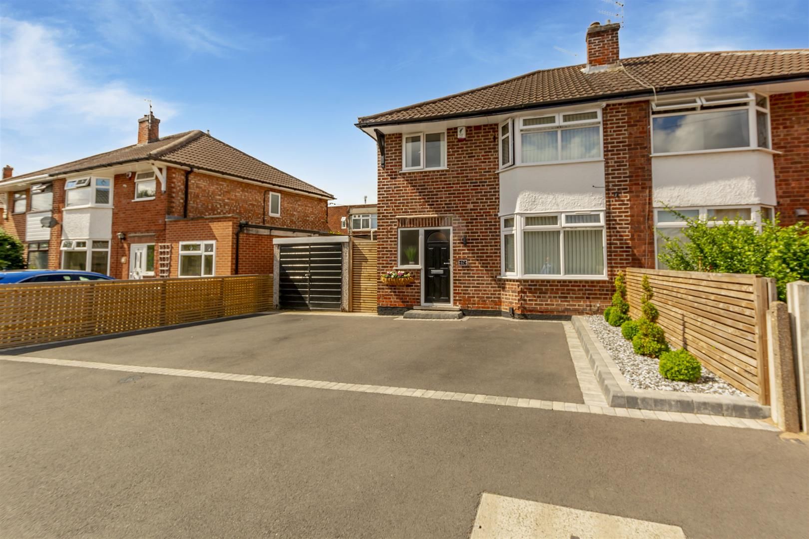 3 bed semidetached house for sale in Charles Avenue, Chilwell