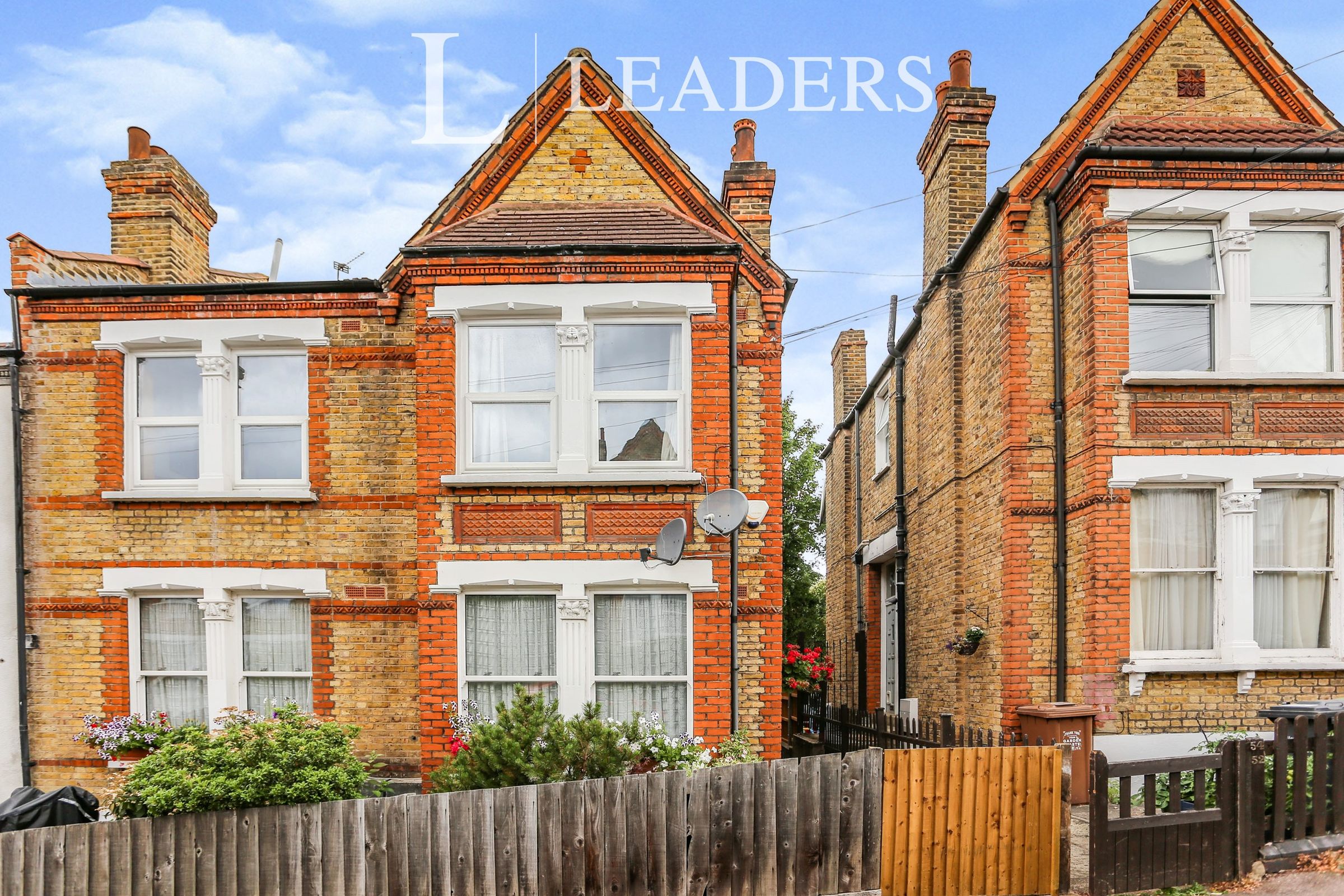 2 bed flat to rent in Montem Road, Forest Hill, London SE23 Zoopla