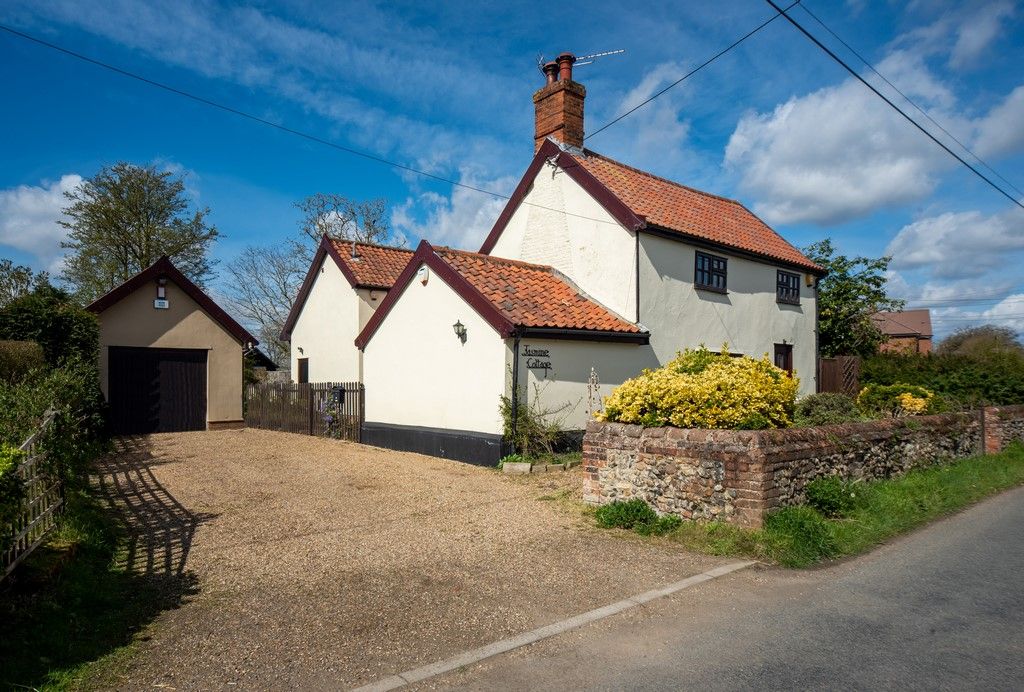 5 bed cottage for sale in The Street, Hepworth, Diss IP22 Zoopla