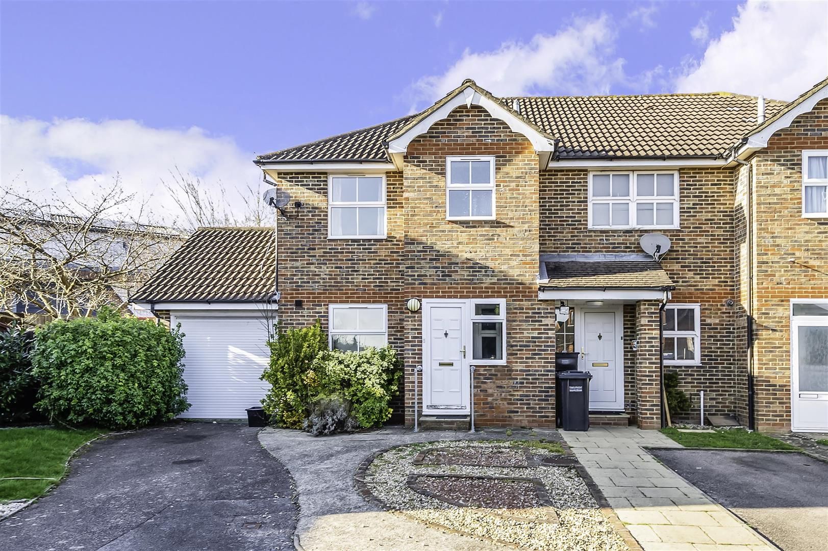 3 bed terraced house for sale in Regent Close, Merstham RH1 Zoopla
