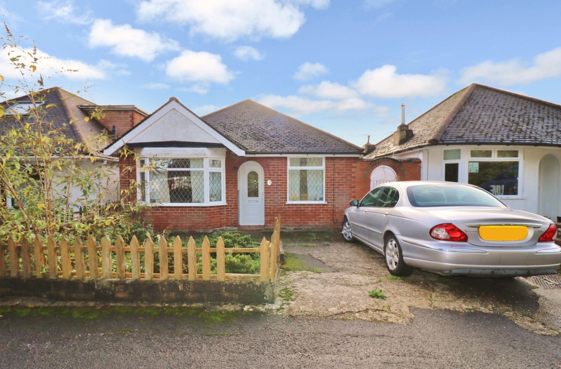 2 bed detached bungalow for sale in Upper Northam Road, Hedge End