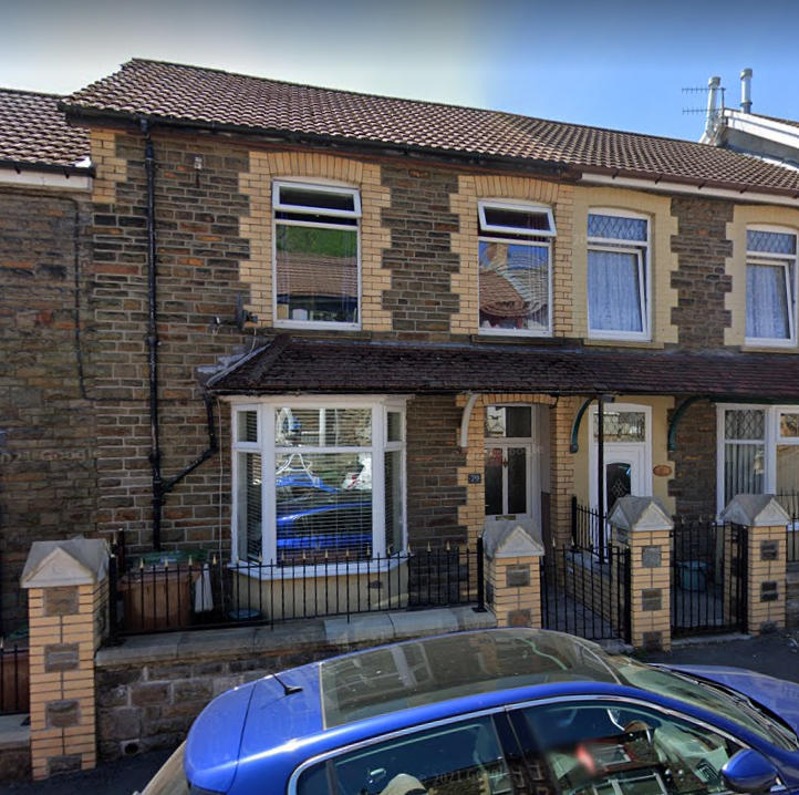 4 bed terraced house for sale in High Street, Senghenydd, Caerphilly