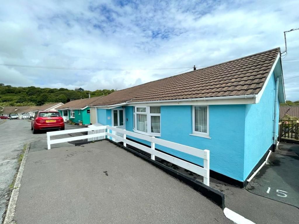2 bed semidetached bungalow for sale in Sealands Drive, Mumbles