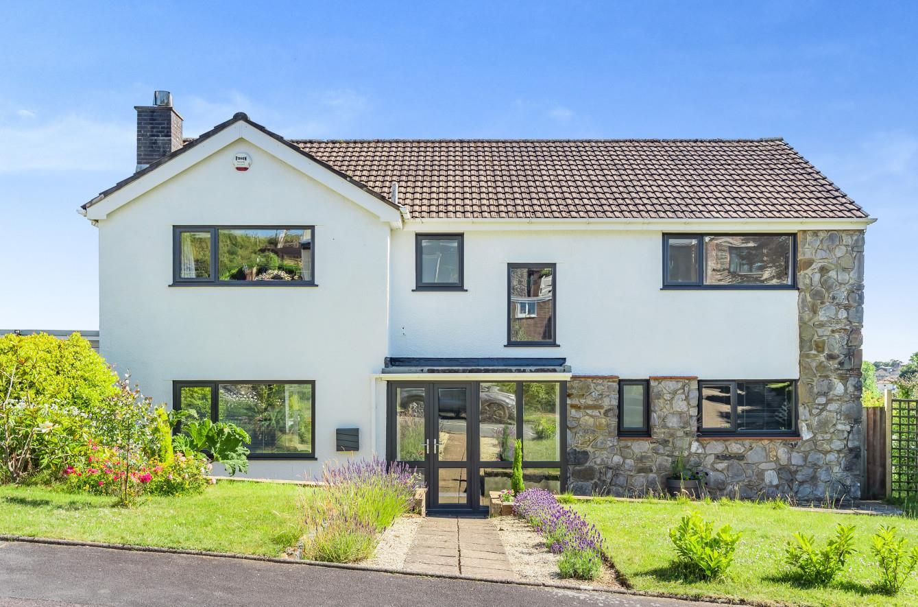 5 bed detached house for sale in Westport Avenue, Mayals, Swansea SA3