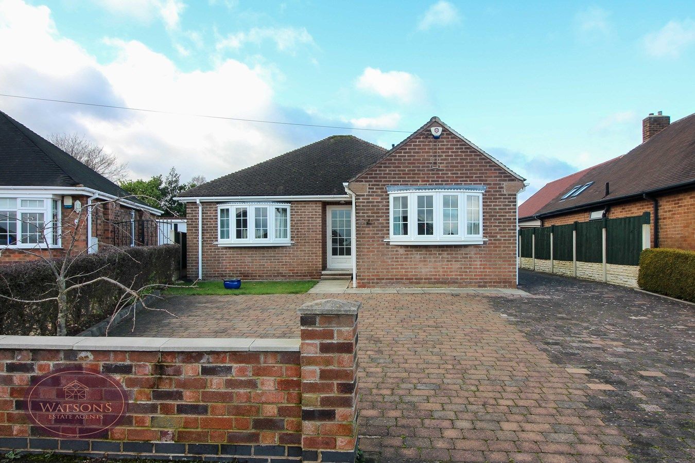 2 bed detached bungalow for sale in Sedley Avenue, Nuthall, Nottingham