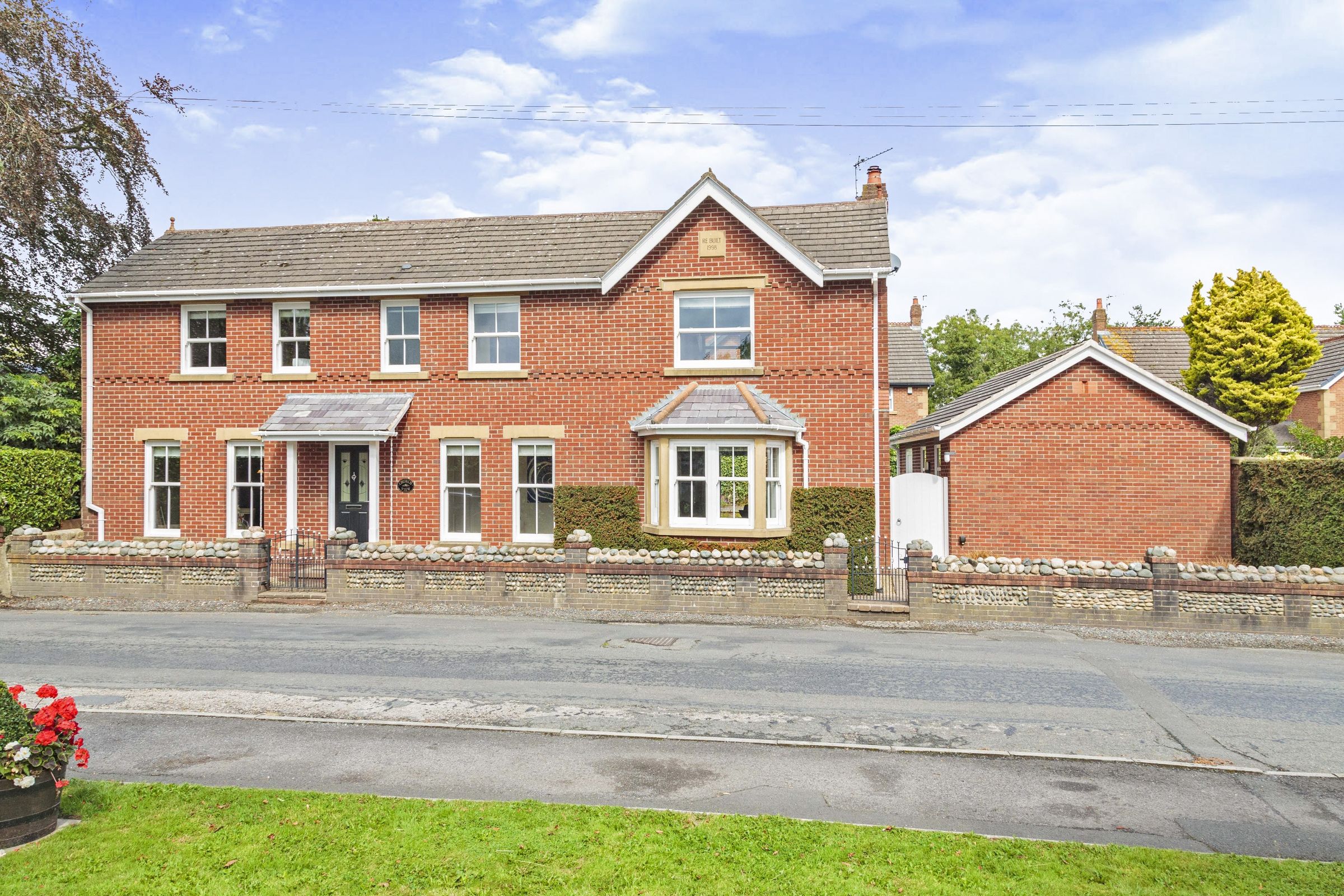 4 bed detached house for sale in Blackpool Old Road, Little Eccleston